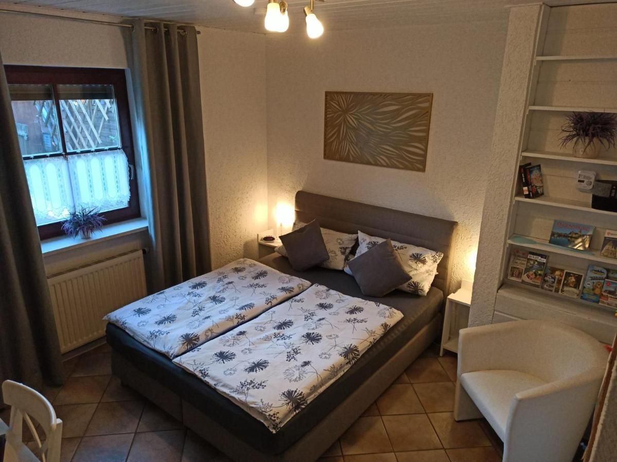 Gaeste Apartement Casa Luber Thalmassing  Extérieur photo