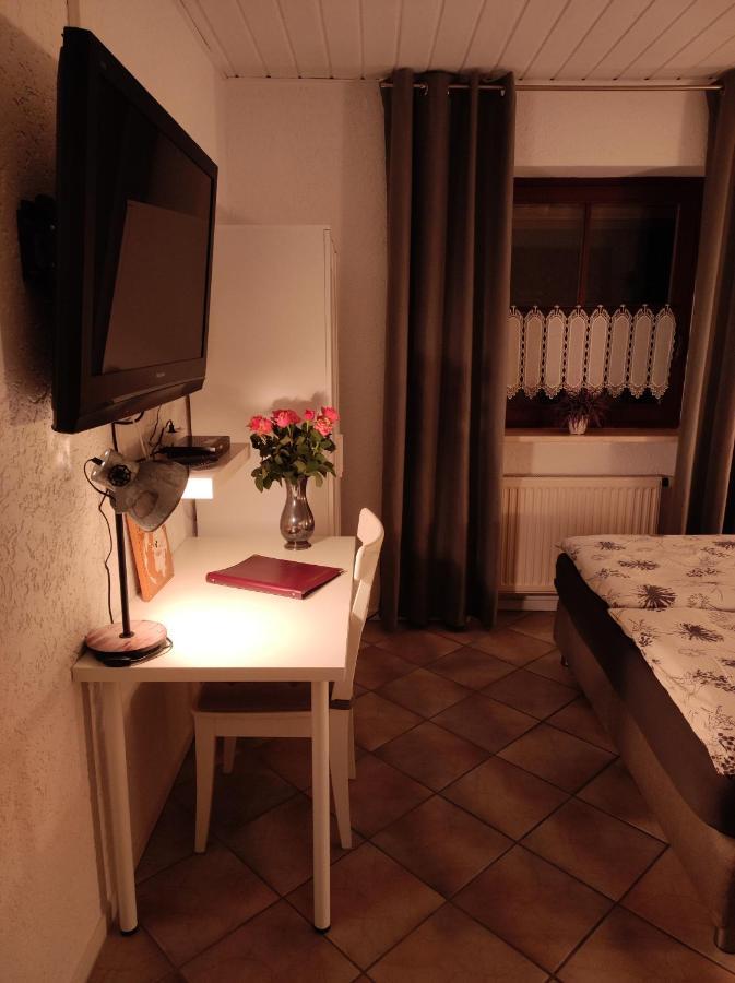 Gaeste Apartement Casa Luber Thalmassing  Extérieur photo